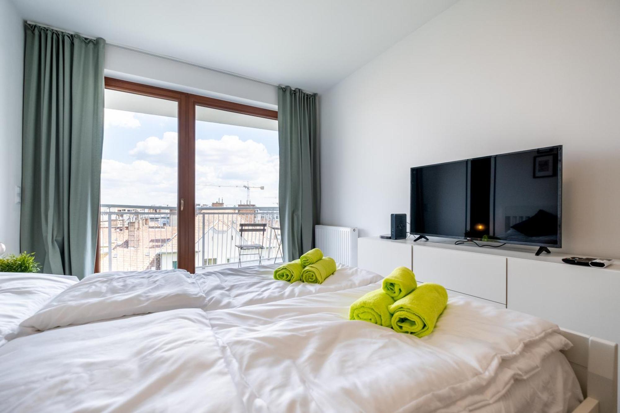 T7 Modern And Comfortable